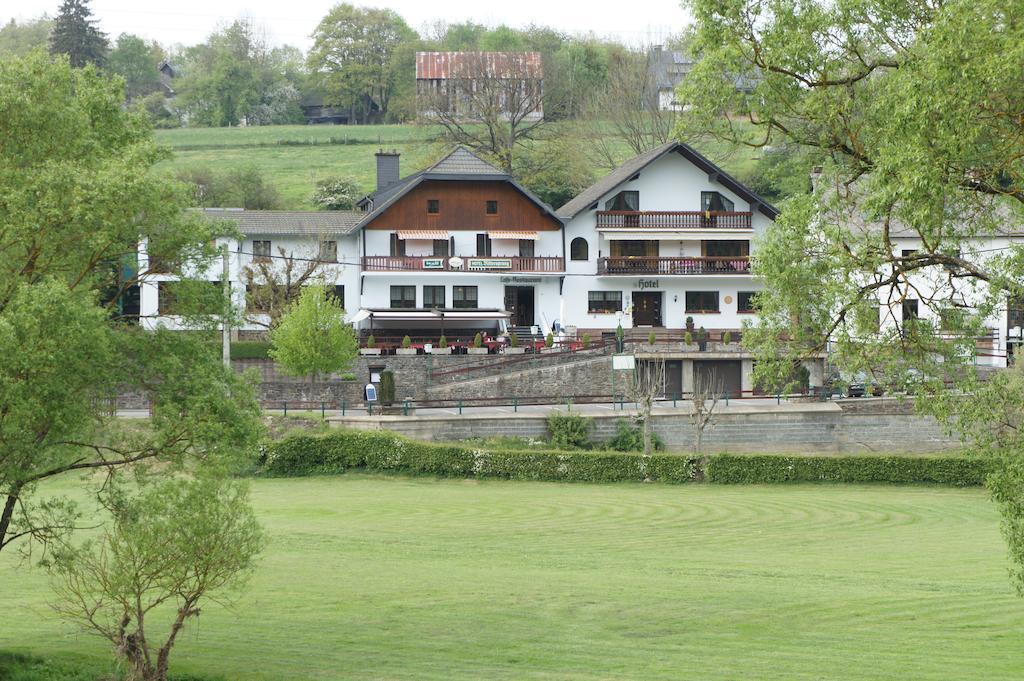 Hotel Rittersprung Ouren Extérieur photo