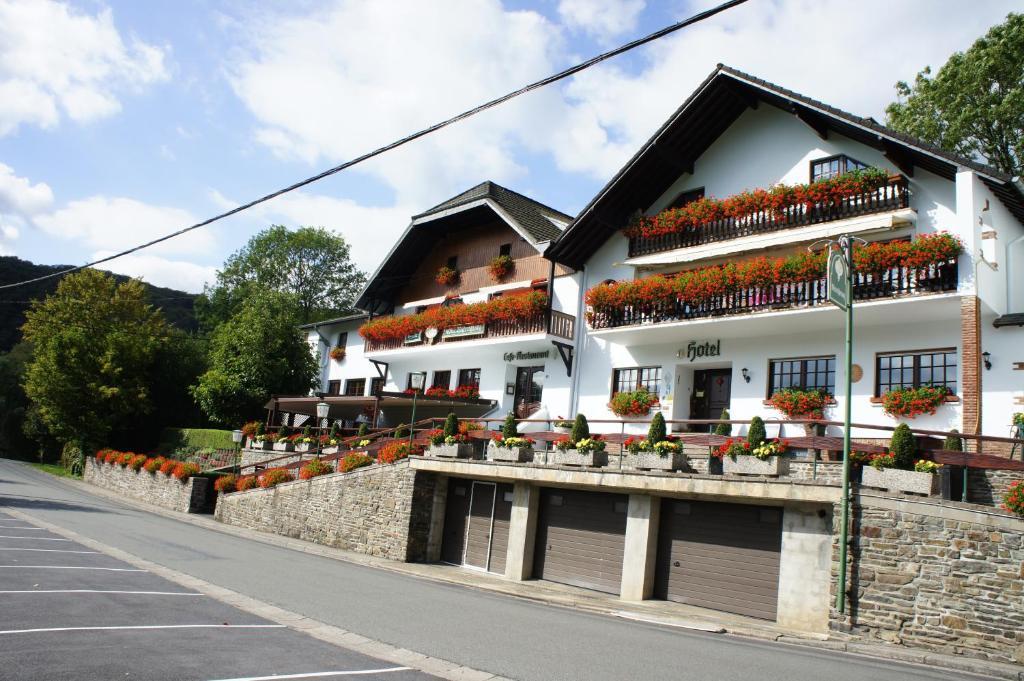Hotel Rittersprung Ouren Extérieur photo